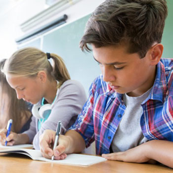 Mid_HighSchollStudents-small-600x500111